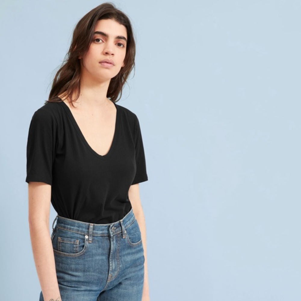 Everlane The Air Oversized V-Neck Tee